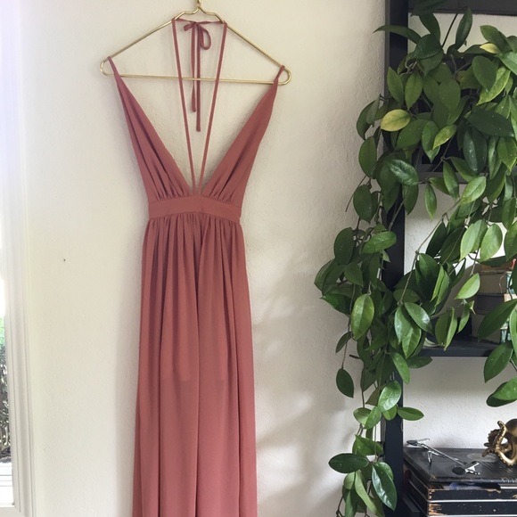 Fashion Nova Dresses & Skirts - Fashion nova plunge neck Strappy Maxi Dress